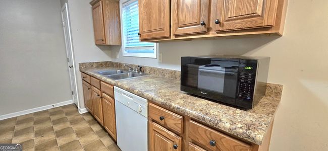 320 Valley View Dr, House other with 3 bedrooms, 3 bathrooms and null parking in Fairburn GA | Image 13