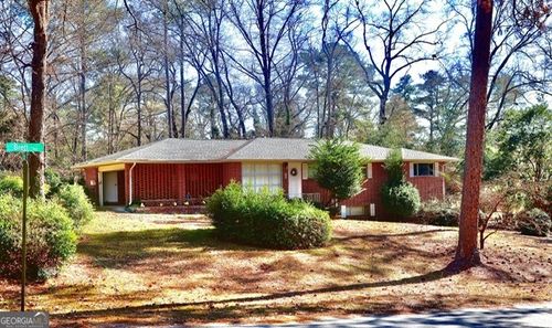 100 Brett Ave, Warner Robins, GA, 31088-4152 | Card Image