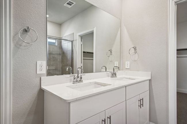 Photo is not of the actual home, but is an inspirational photo of builder’s model home and may depict options, furnishings, and/or decorator features that are not included. | Image 21