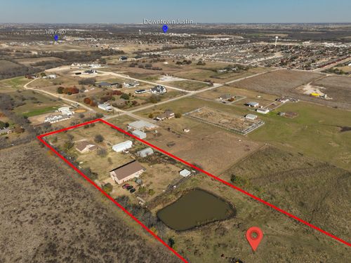 10569 Range Rd, Justin, TX, 76247-7866 | Card Image