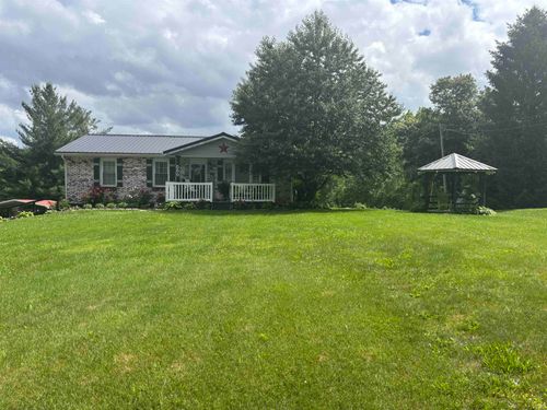 550 W Water Tower Rd, Salem, IN, 47167-8510 | Card Image