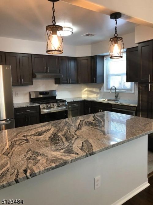 apt-2-115 Burnside Ave, Cranford, NJ, 07016-2885 | Card Image