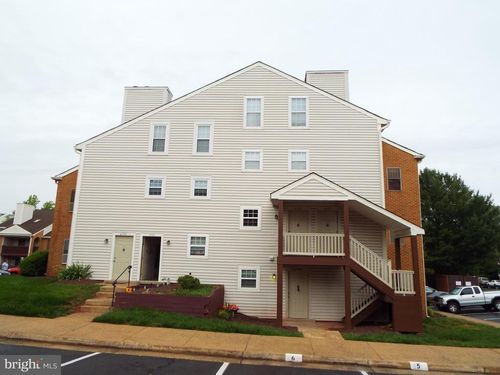 1-8720 Sugarwood Ln, MANASSAS, VA, 20110-3847 | Card Image