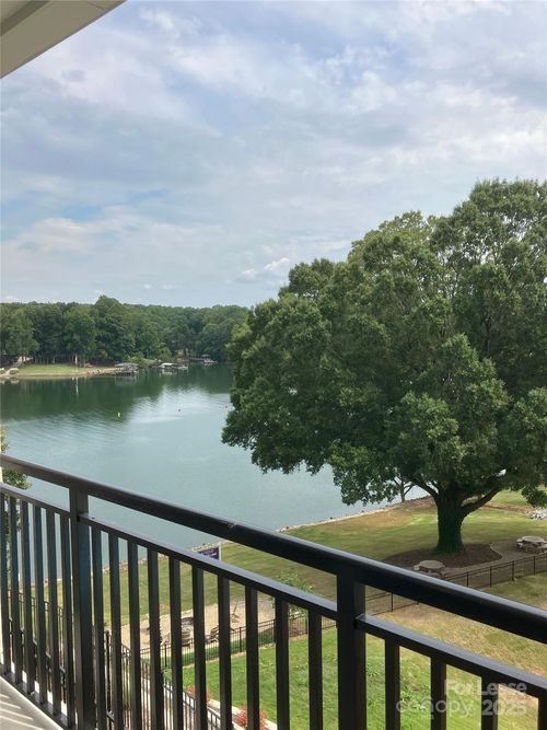 207-4455 Reed Creek Dr, Sherrills Ford, NC, 28673 | Card Image