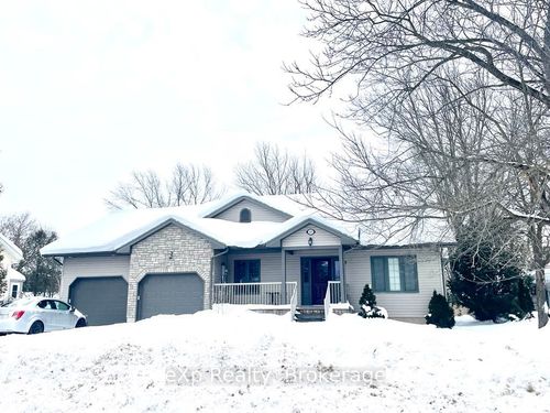 207 Alma St W, Paisley, ON, N0G2N0 | Card Image