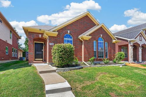 6105 Cheyenne Dr, The Colony, TX, 75056-3808 | Card Image