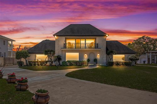 3540 Miramar Dr, Shoreacres, TX, 77571-2111 | Card Image