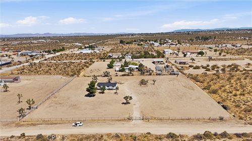 12421 Desert View Rd, Pinon Hills, CA, 92372 | Card Image