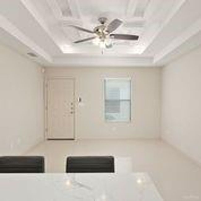 APT-3 - 1402 Coyote Hls, Condo with 2 bedrooms, 2 bathrooms and 2 parking in Edinburg TX | Image 9