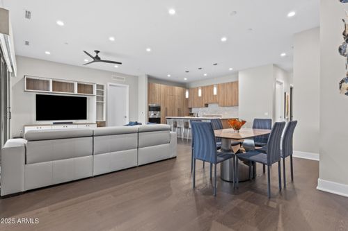 4001-19355 N 73rd Way, Scottsdale, AZ, 85255-0231 | Card Image