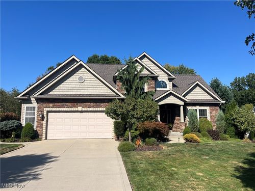 1755 Honeychuck Ln, Kent, OH, 44240-5660 | Card Image
