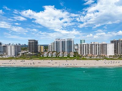 705 - 5959 Collins Ave, Condo with 4 bedrooms, 4 bathrooms and null parking in Miami Beach FL | Image 3