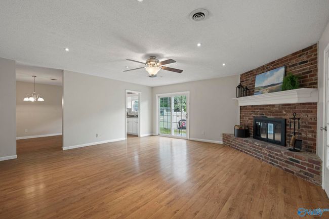 702 Royce Cir Se, House other with 4 bedrooms, 2 bathrooms and null parking in Huntsville AL | Image 6