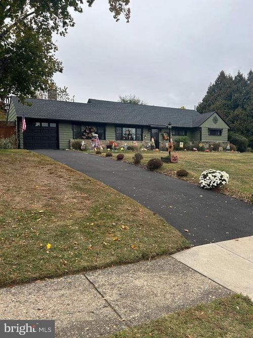 833 Norfolk Rd, JENKINTOWN, PA, 19046-3416 | Card Image