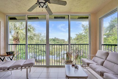 202-12434 Crystal Pointe Dr, Boynton Beach, FL, 33437-7226 | Card Image