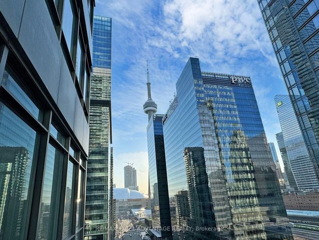 1305 - 65 Bremner Blvd, Condo with 3 bedrooms, 2 bathrooms and null parking in Toronto ON | Image 23