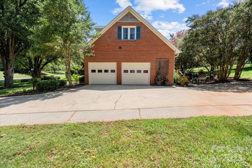 8857 Dartmoor Pl, Mint Hill, NC, 28227-6848 | Card Image