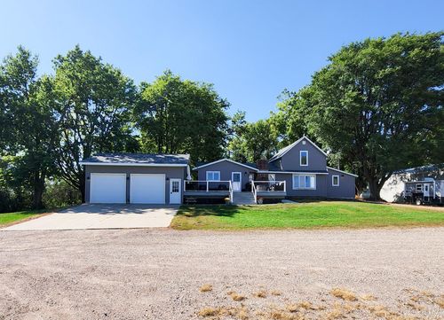 33796 County Road 11, Olivia, MN, 56277-2540 | Card Image