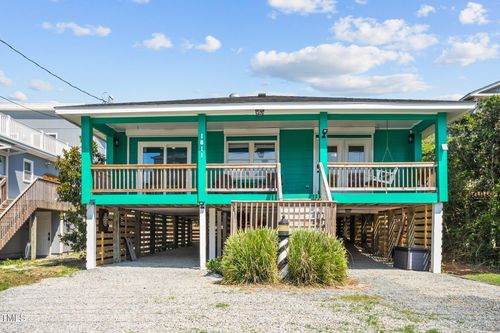 1811 S Shore Dr, Surf City, NC, 28445-6777 | Card Image