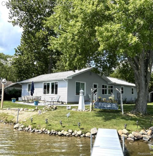 350 Dewey Lake Bch, Brooklyn, MI, 49230-9039 | Card Image