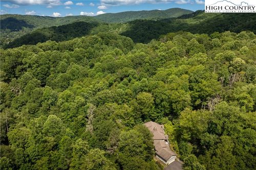 509 Twin Rivers Dr, Boone, NC, 28607-6632 | Card Image