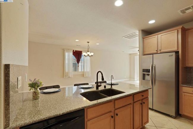2961 Clear Point Way, House other with 2 bedrooms, 2 bathrooms and 2 parking in Manteca CA | Image 12