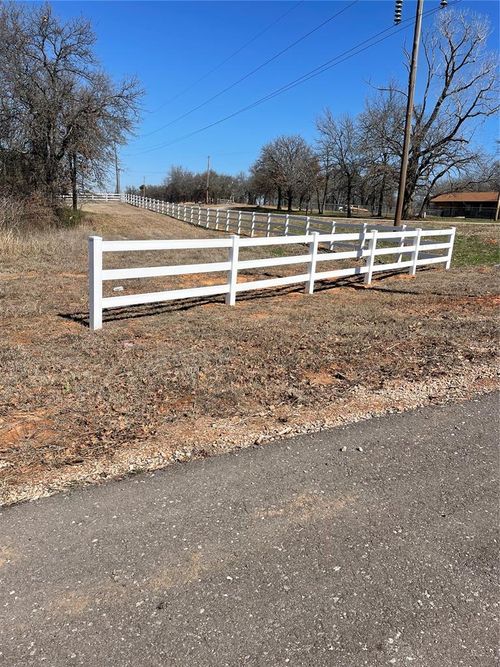 17956 Victor Ave, Norman, OK, 73026-4007 | Card Image
