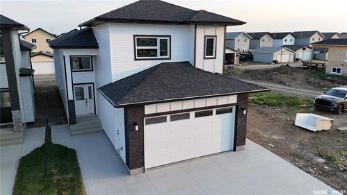 1211 Nightingale Terrace, Saskatoon, SK, S7L7N5 | Card Image