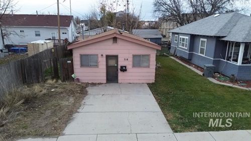 718 E Belmont St, Caldwell, ID, 83605-3316 | Card Image