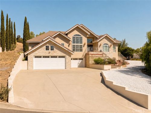 251 S Skyline, Thousand Oaks, CA, 91361 | Card Image