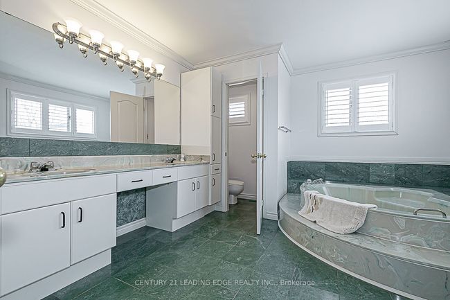 30 Wigston Crt, House other with 4 bedrooms, 3 bathrooms and 4 parking in Whitby ON | Image 20