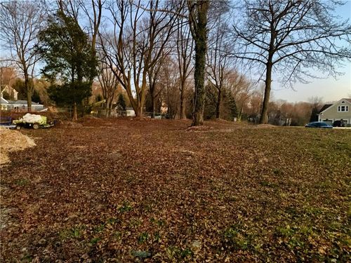 11 Knollwood Crst, Elmsford, NY, 10523-2911 | Card Image