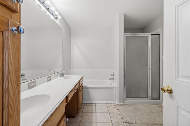 150 Huenefeld Ln, Home with 2 bedrooms, 3 bathrooms and 1 parking in Round Top TX | Image 17