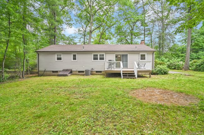 606 Forest St, House other with 4 bedrooms, 2 bathrooms and null parking in East Hartford CT | Image 4