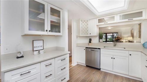 c104-4957 Pepper Cir, NAPLES, FL, 34113-4140 | Card Image