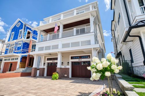 a-3913 Central Ave, Ocean City, NJ, 08226-1730 | Card Image