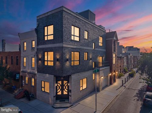 1526 S 10th St, PHILADELPHIA, PA, 19147-6330 | Card Image