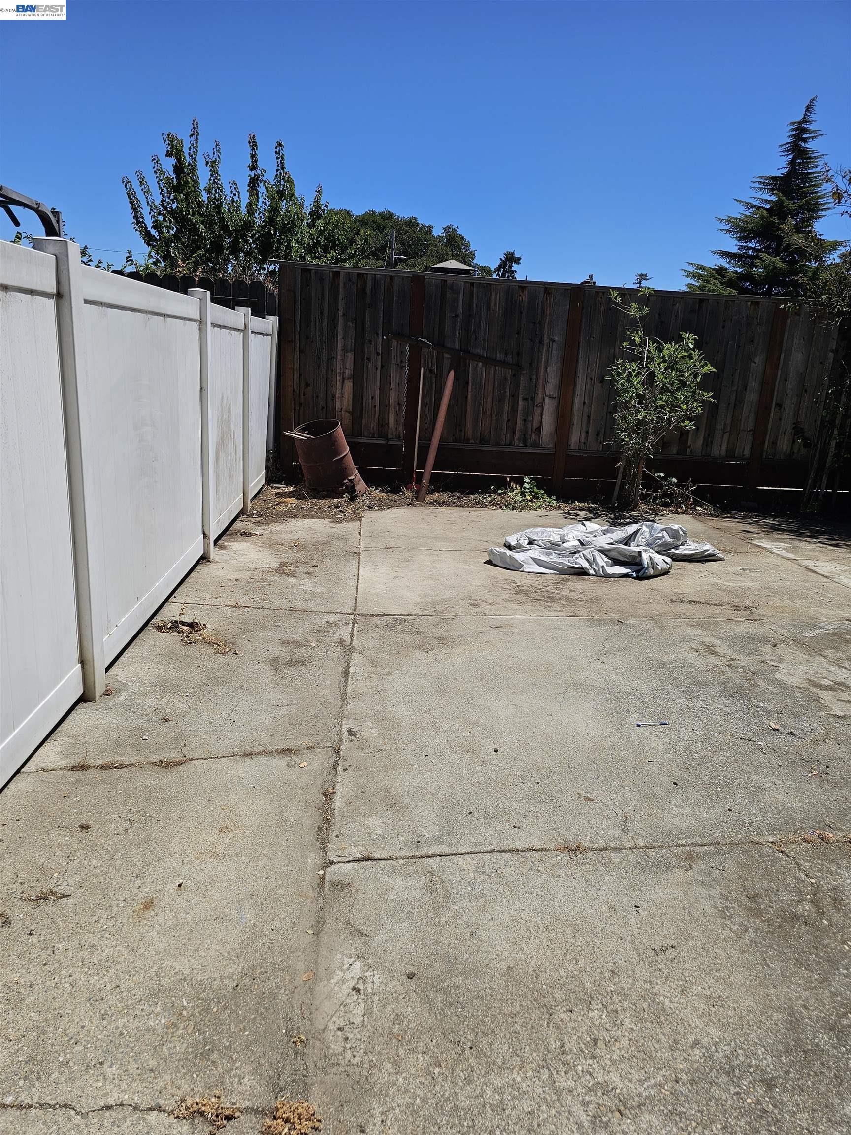 Residential in East Palo Alto 3