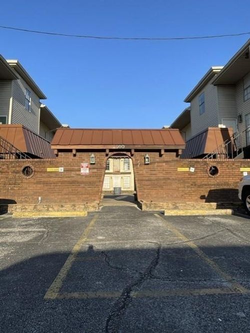 2500 Manson Avenue, Metairie, LA, 70001 | Card Image