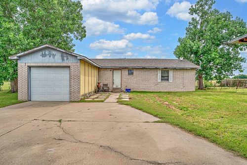 9796 E Us Highway 190, Rogers, TX, 76569-3623 | Card Image