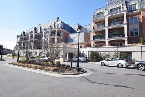 unit-6303-6000 Royal Ct, New Hyde Park, NY, 11040-2648 | Card Image