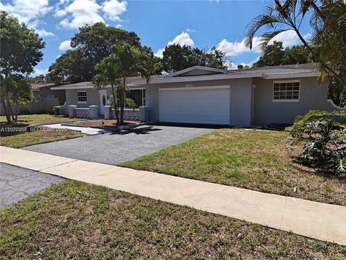 2-4890 Nw 7th St, Plantation, FL, 33317-1410 | Card Image