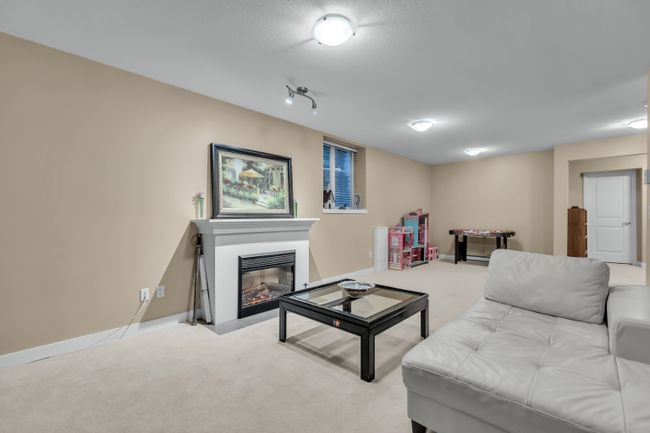 4 - 6036 164 Street, Townhouse with 5 bedrooms, 3 bathrooms and 2 parking in Surrey BC | Image 22
