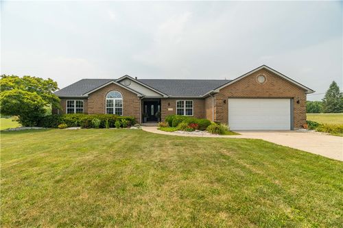 815 W Eva Cir, Springfield, OH, 45504-3762 | Card Image