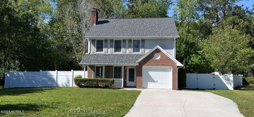 111 Carlisle Ct, Jacksonville, NC, 28546-7351 | Card Image