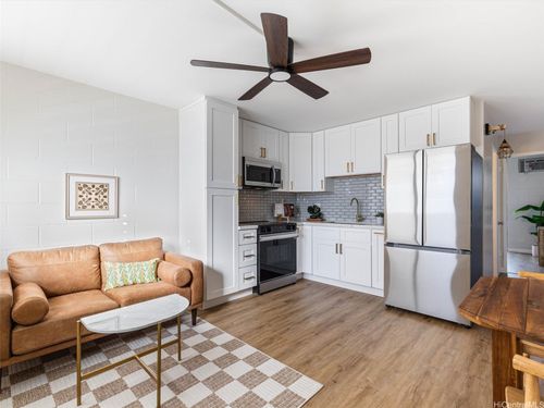 apt-303-2122 Lime St, Honolulu, HI, 96826-4107 | Card Image