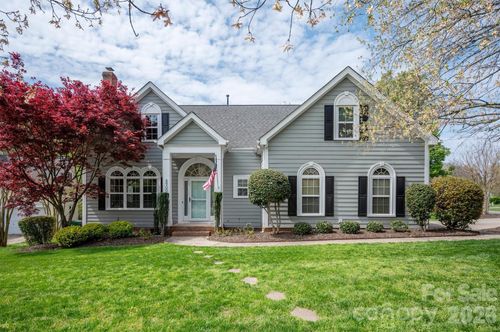 8900 Valewood Ct, Charlotte, NC, 28210-1910 | Card Image