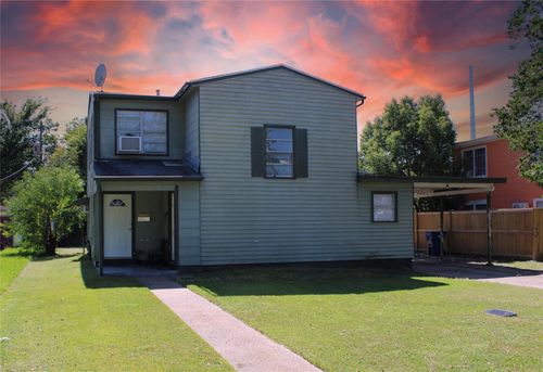 1142 7th Ave N, Texas City, TX, 77590-7431 | Card Image