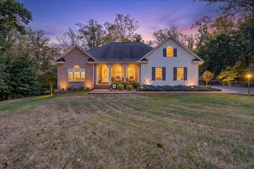 203 Windcrest Dr, Vinton, VA, 24179-4421 | Card Image