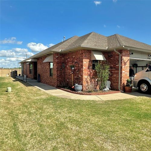 9208 Roadrunner Avenue, Oklahoma City, OK, 73139 | Card Image